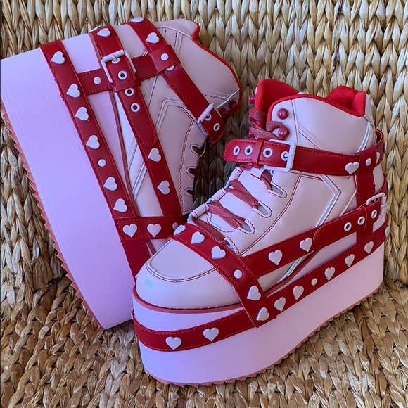 New 💕❤️💕YRU Pink Qozmo Red Bondage Hearts - Picture 5 of 7